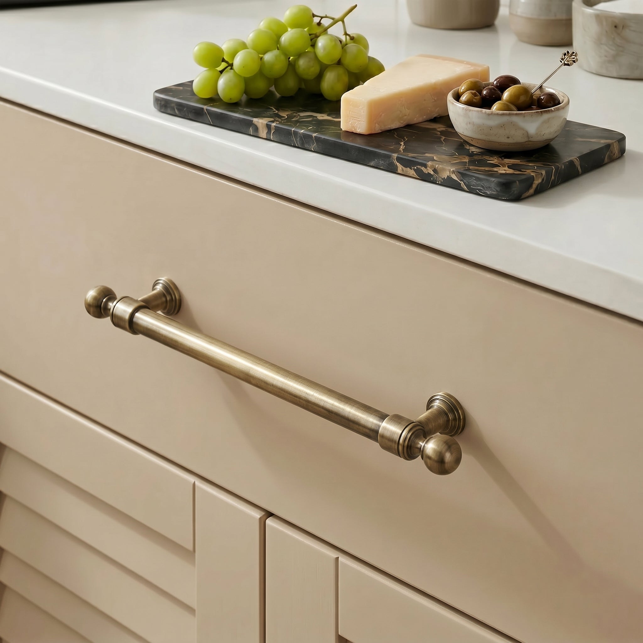 Vera Cabinet Pull