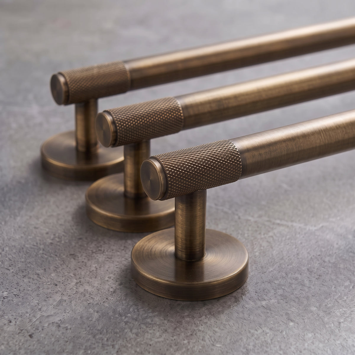 Reed Brass Towel Ring