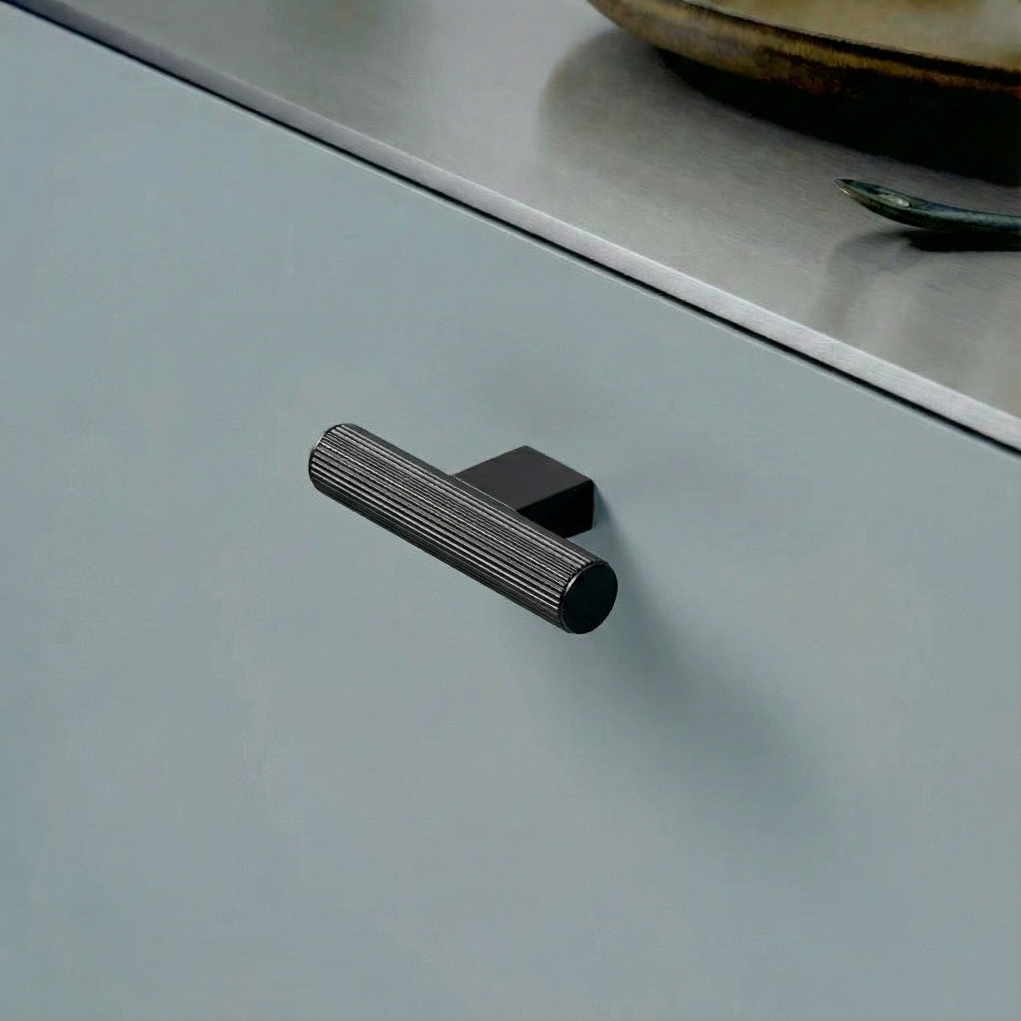Cora Cabinet T-Bar