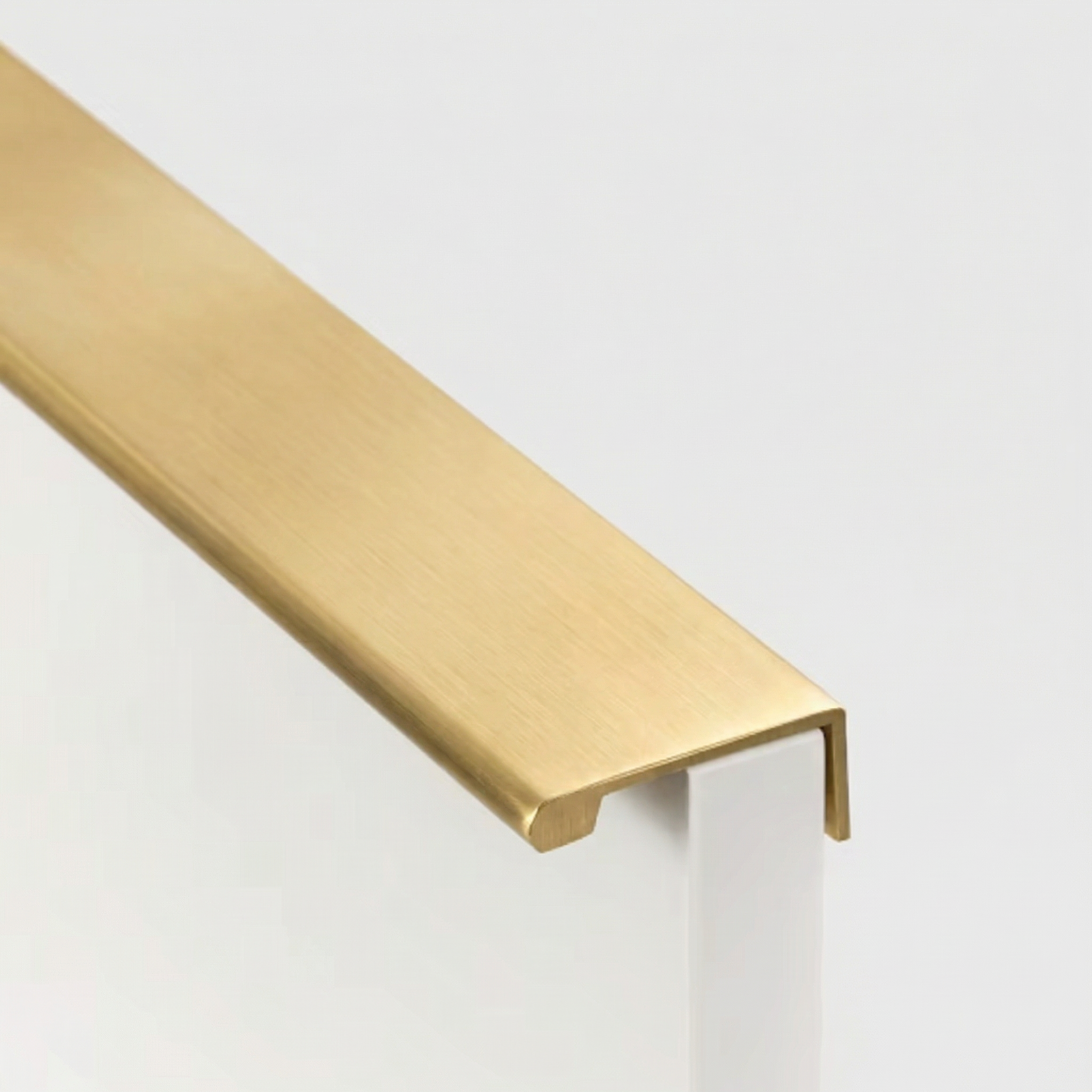 Edge Cabinet Pull