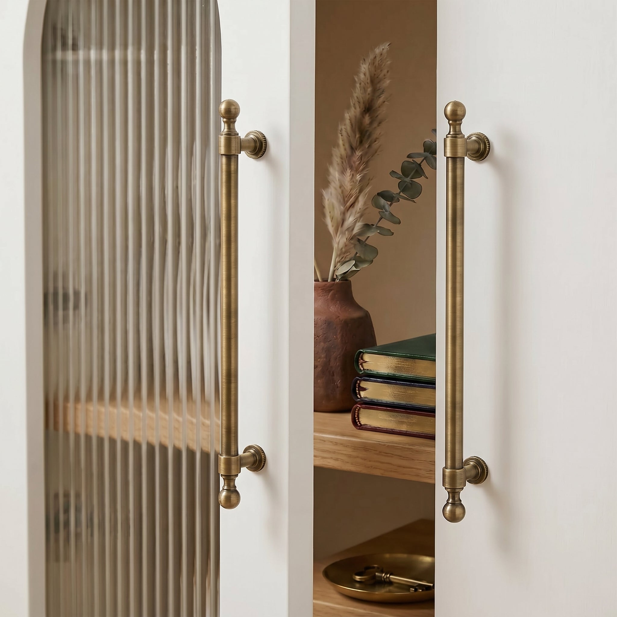 Vera Cabinet Pull