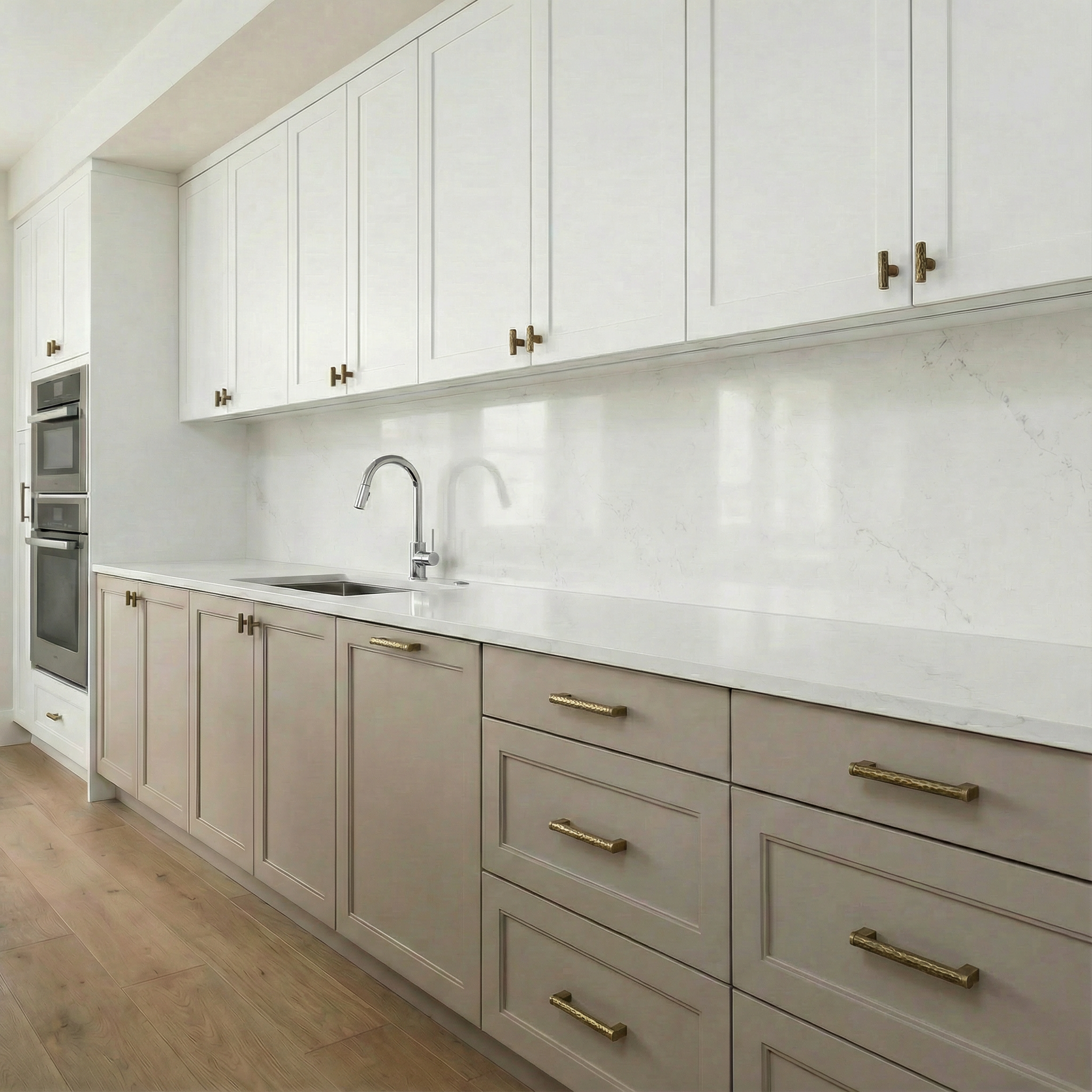 Tava Cabinet T-Bar