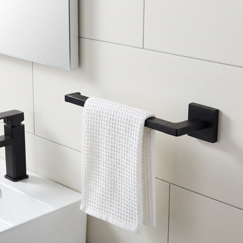 Aven Brass Towel Ring
