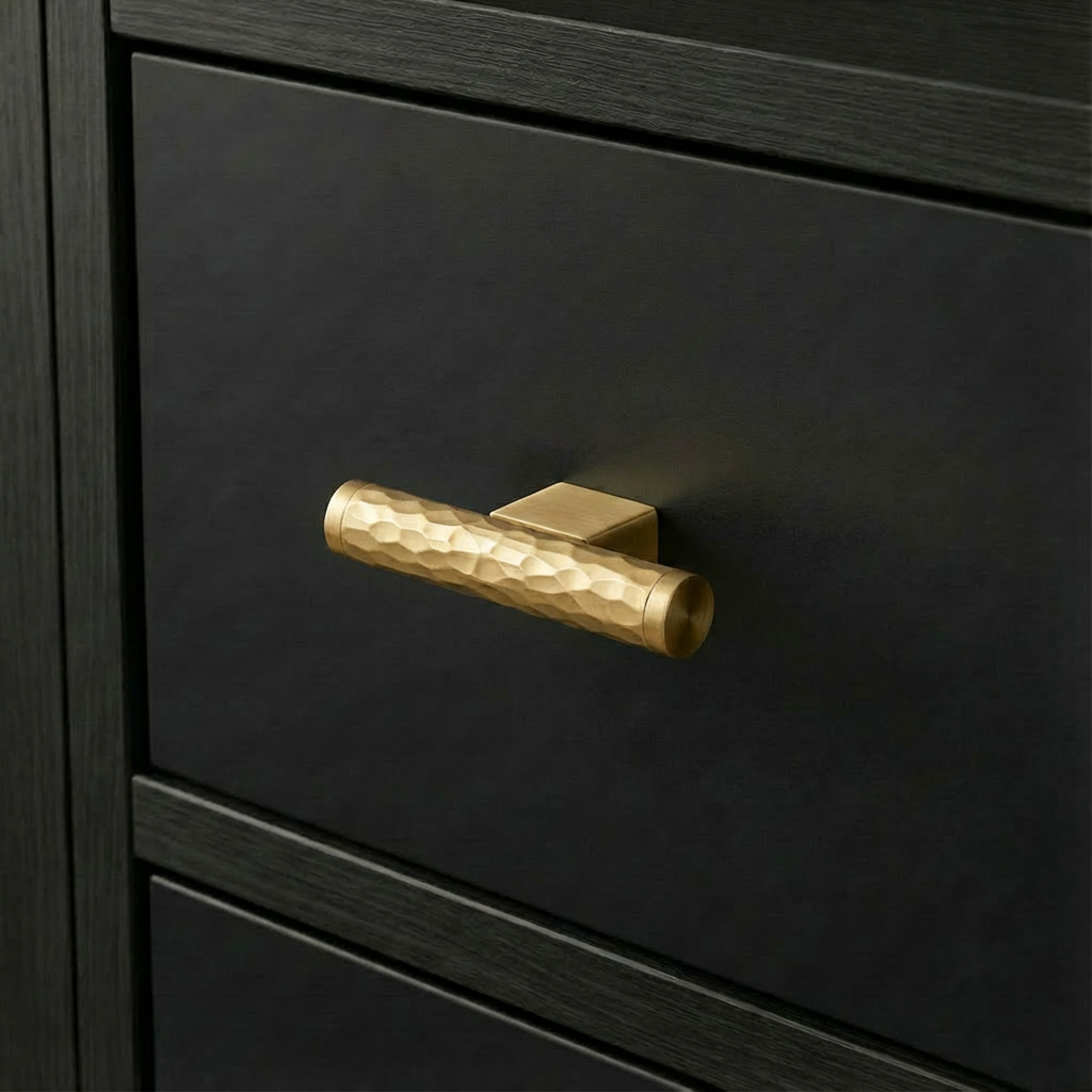 Tava Cabinet T-Bar