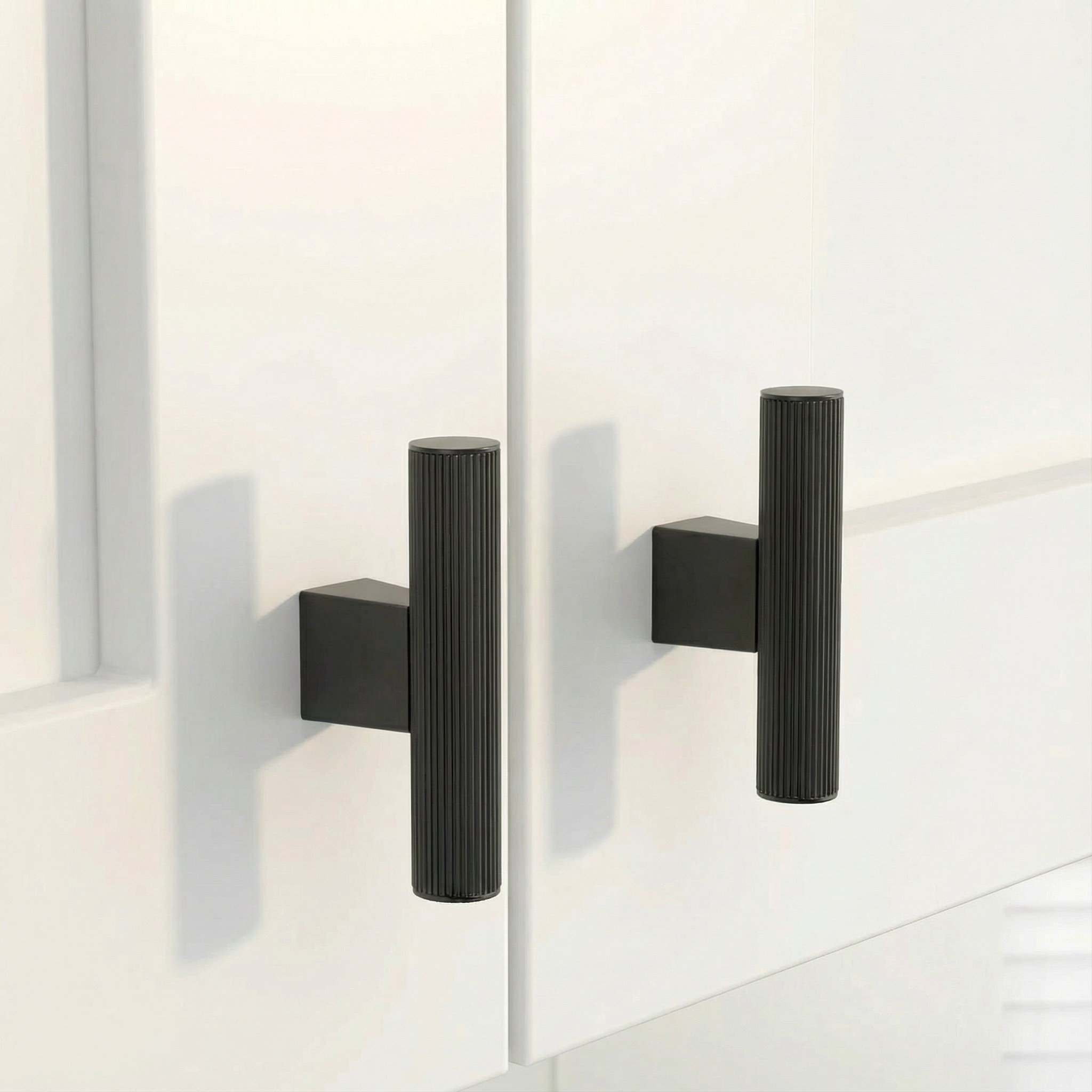 Cora Cabinet T-Bar