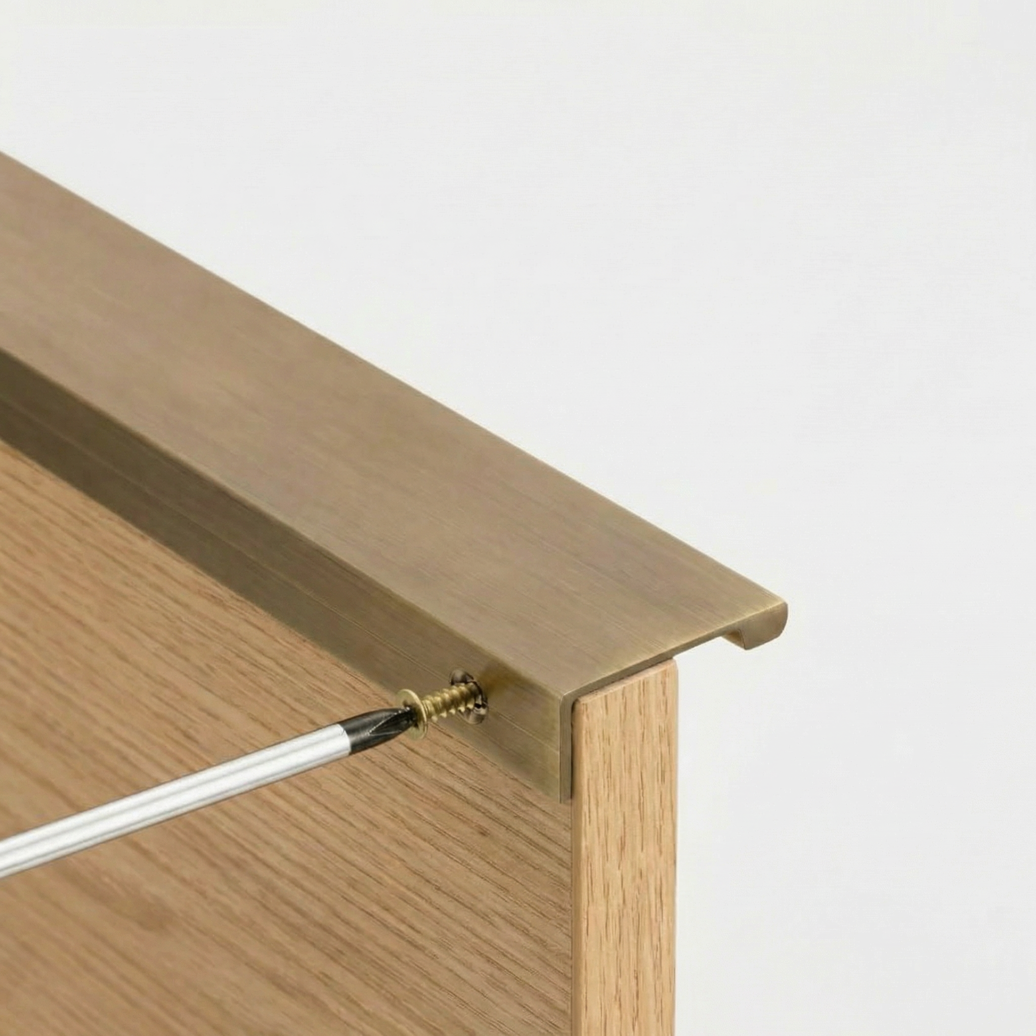 Edge Cabinet Pull