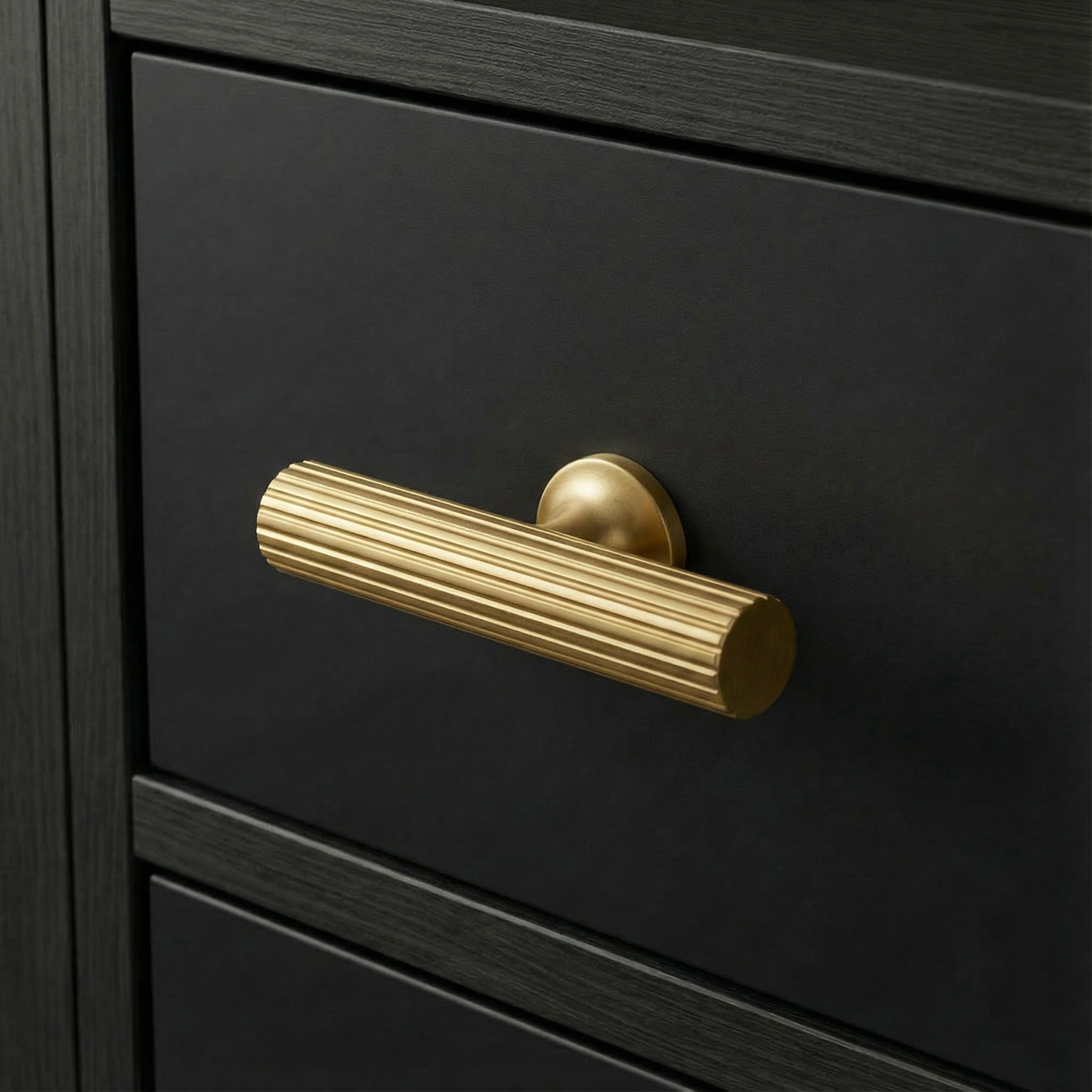 Vell Cabinet T-Bar