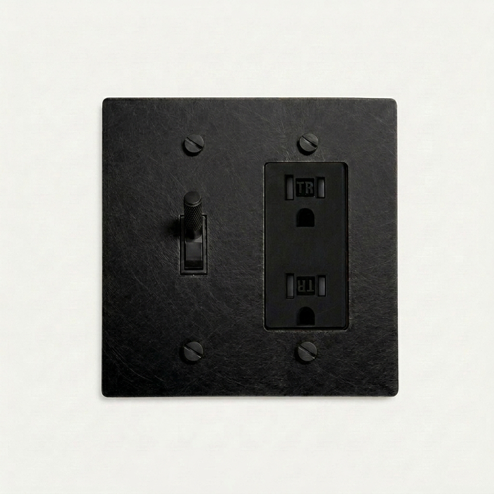 #configuration_toggle-switch+standard-15A-outlet