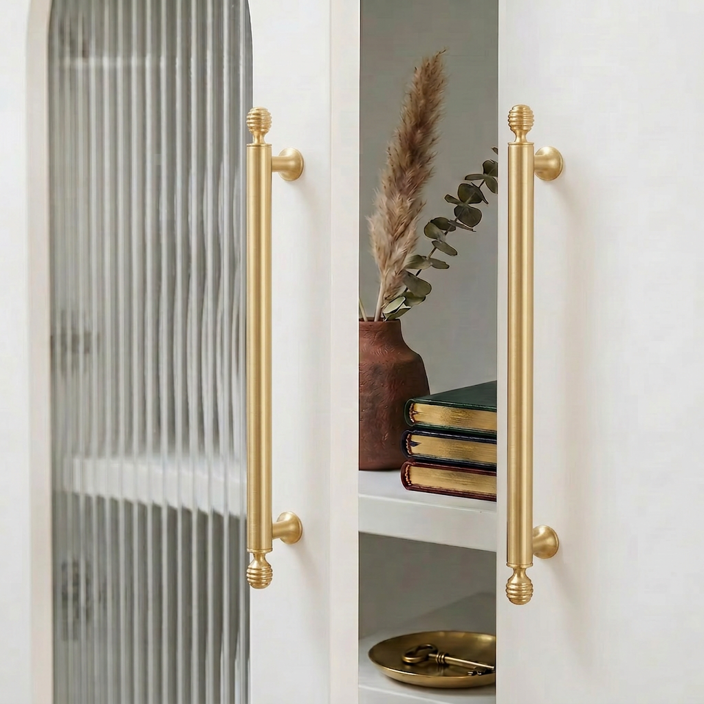 Loro Cabinet Pull