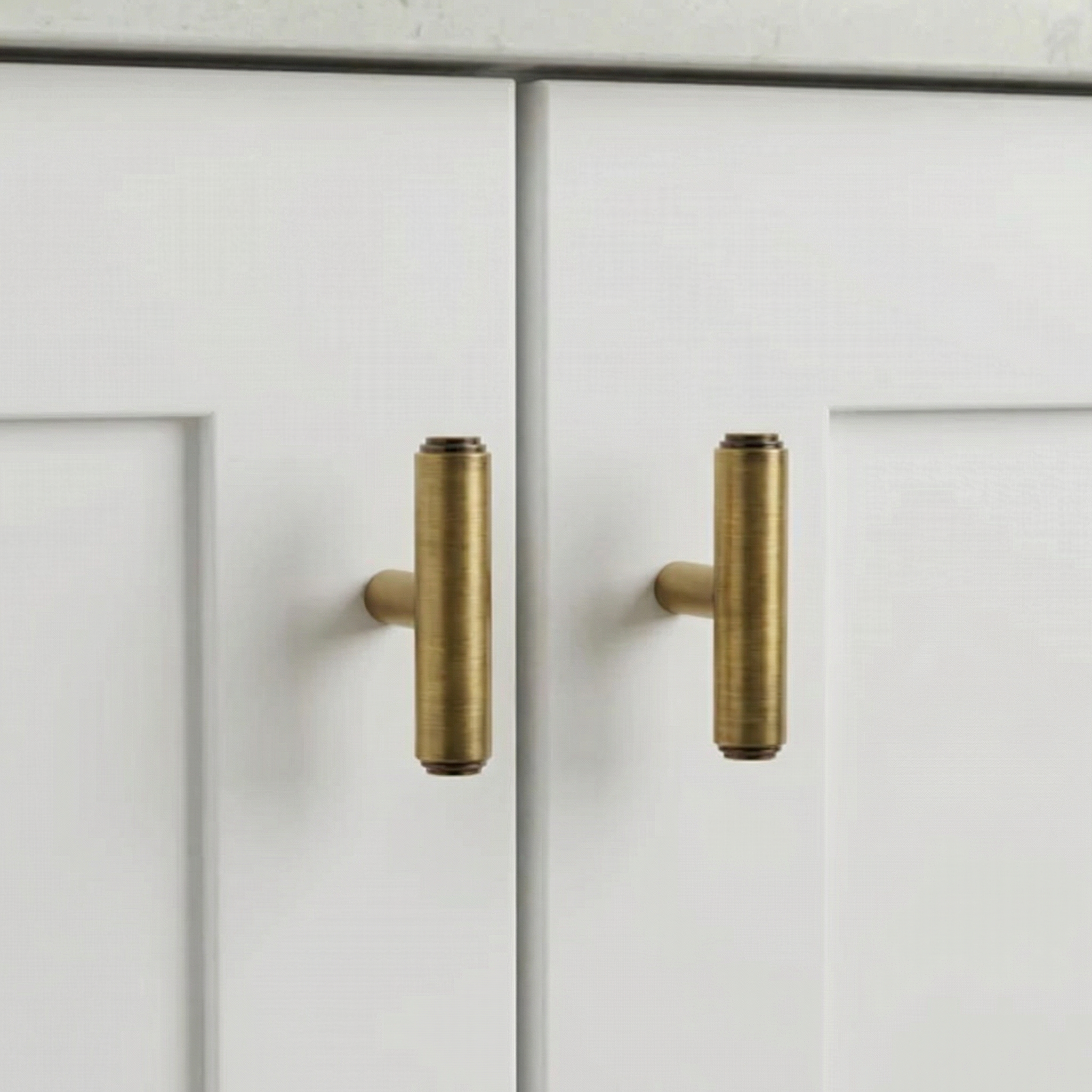 Orin Cabinet T-Bar