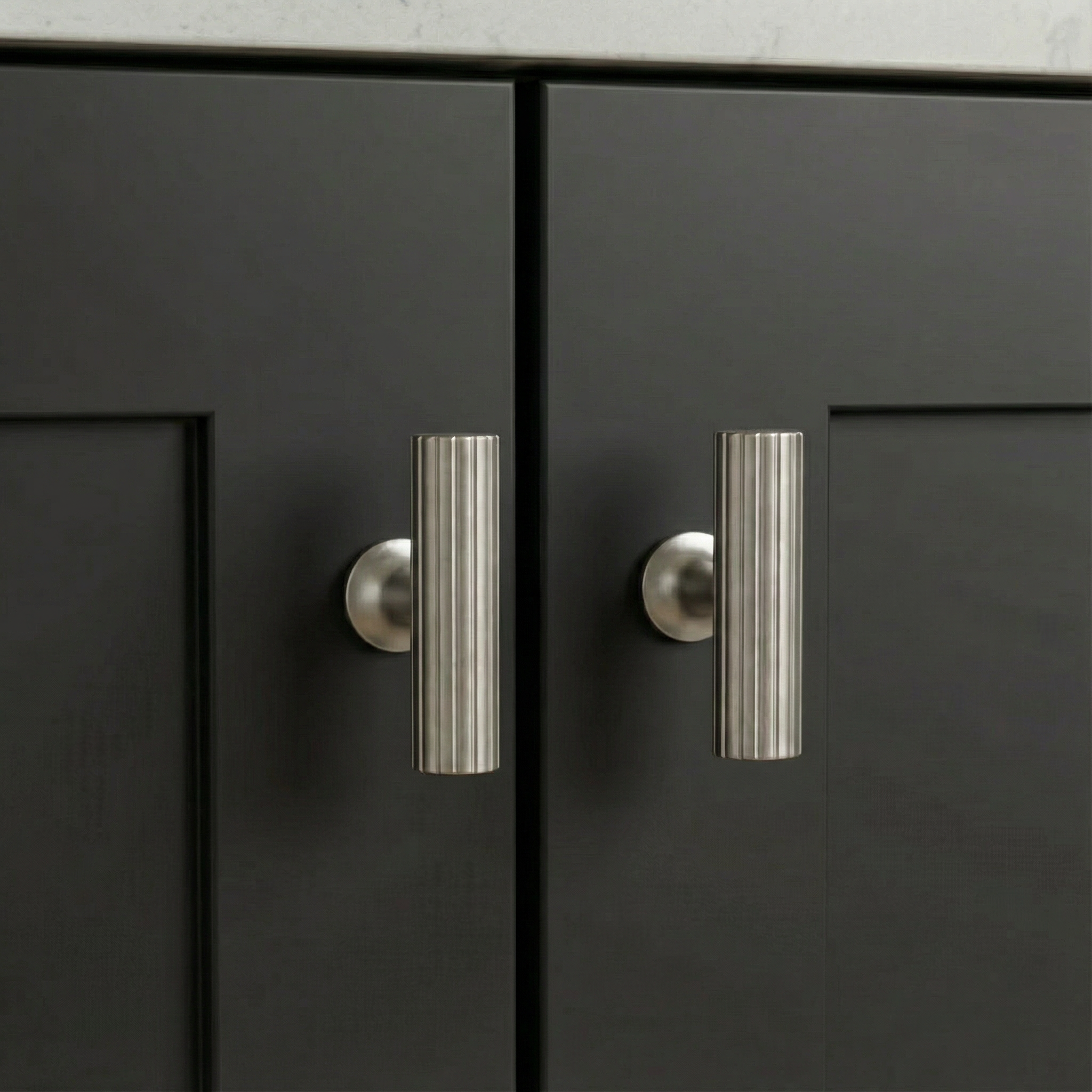 Vell Cabinet T-Bar