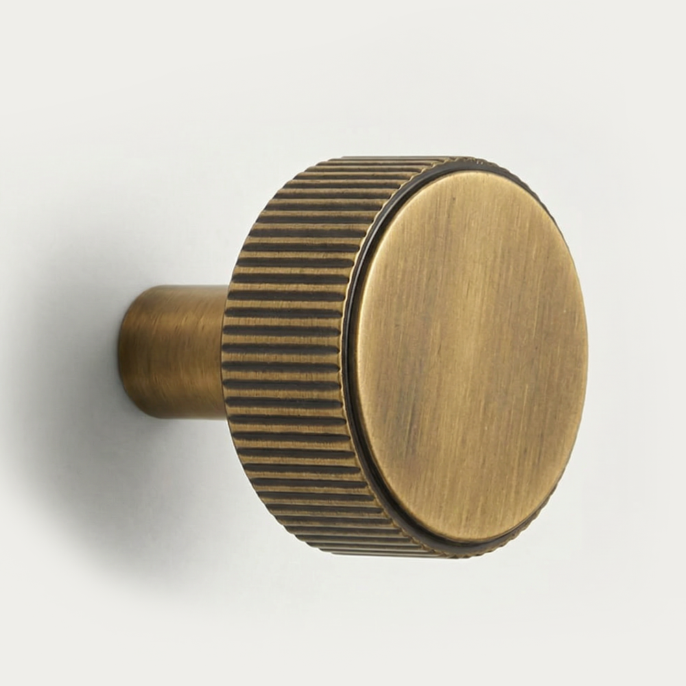 Cora Cabinet knob