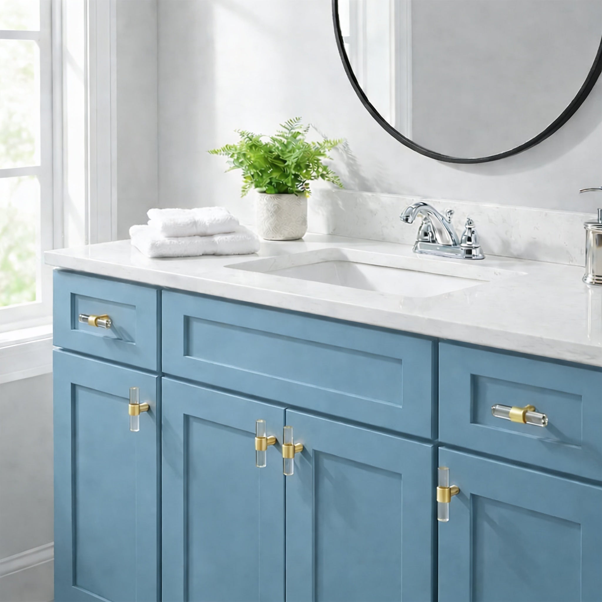 Luma Cabinet T-Bar