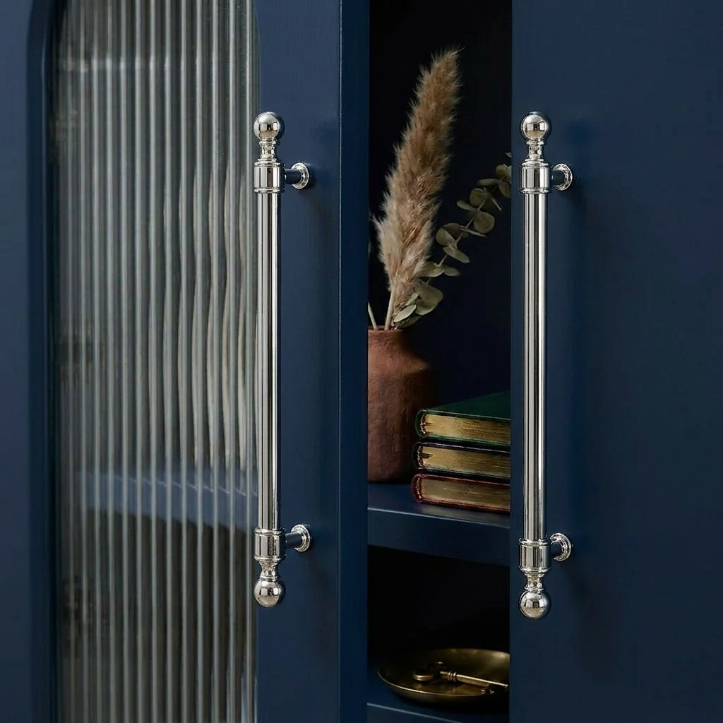 Vera Cabinet Pull