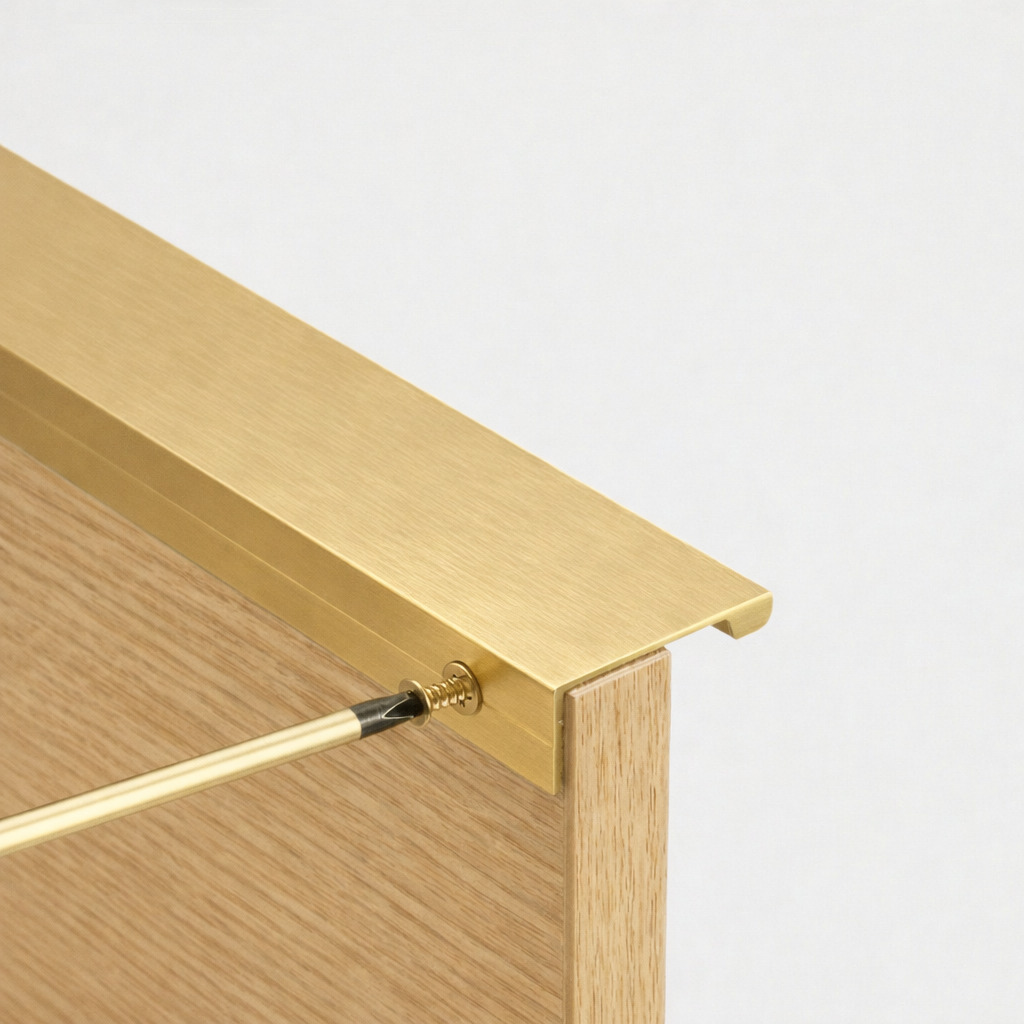 Edge Cabinet Pull