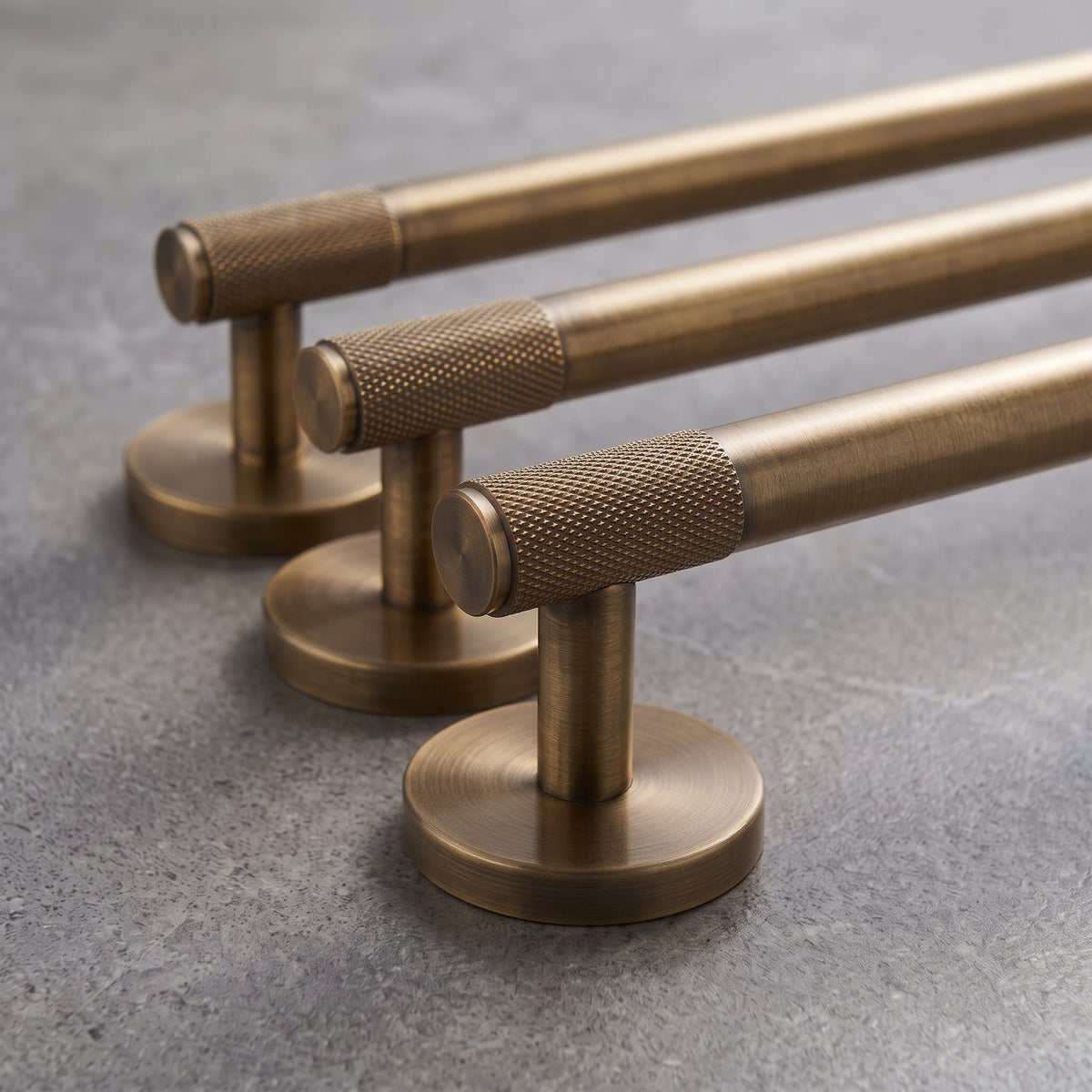 Reed Brass Towel Bar