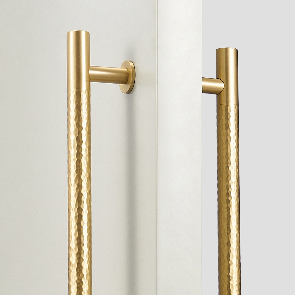 Tava Door Pull