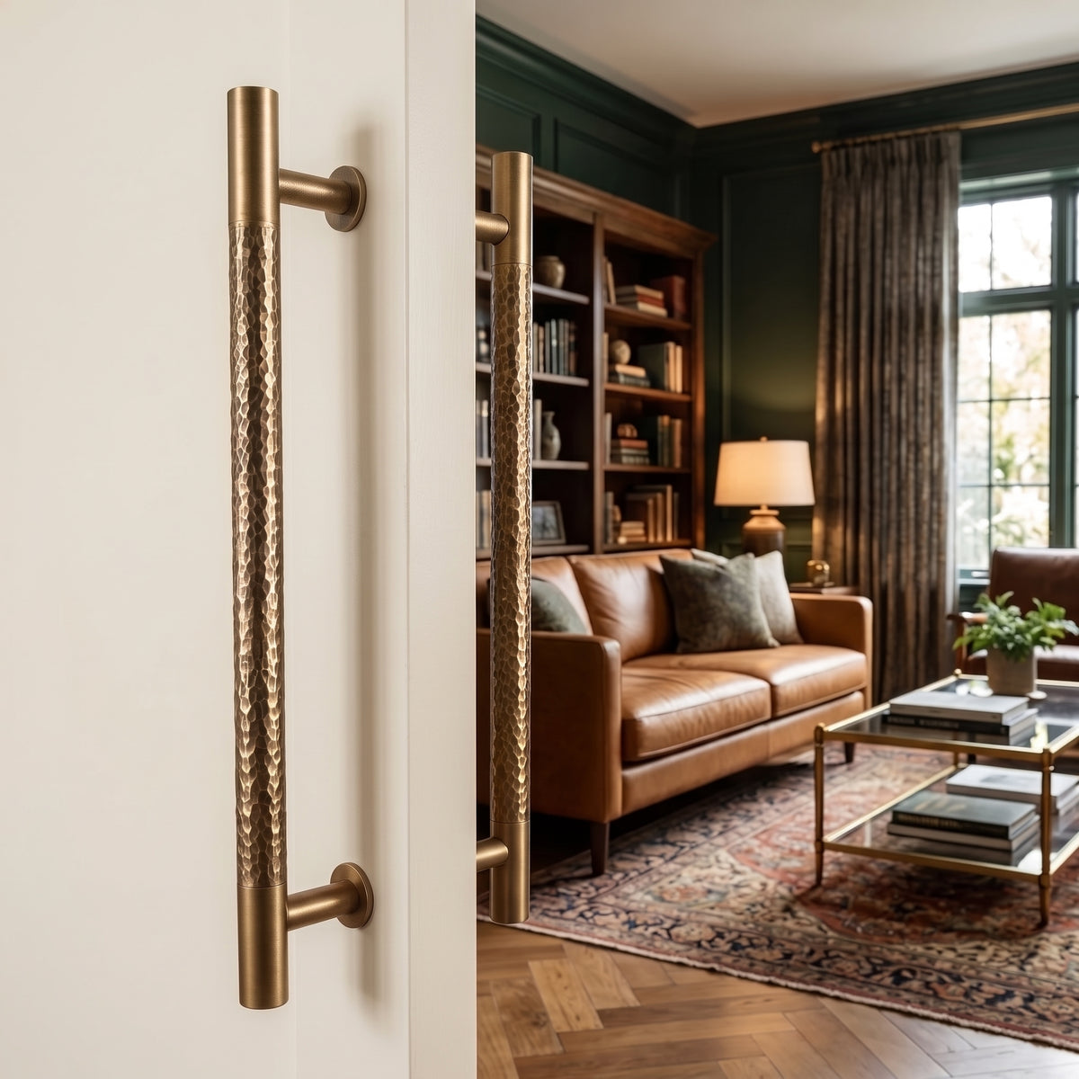 Tava Door Pull
